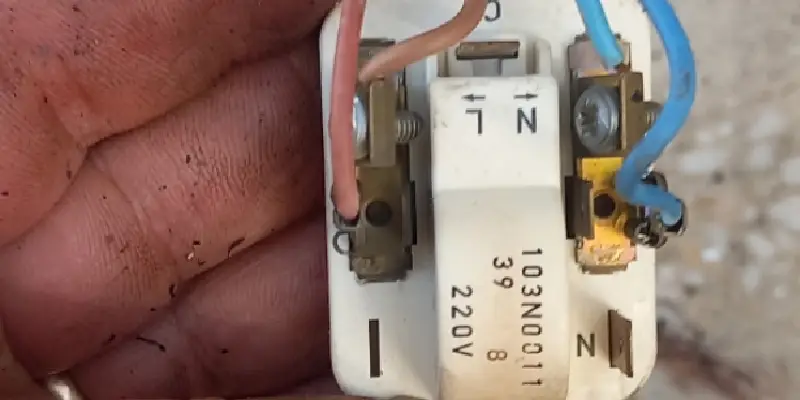 علائم خرابی رله استارت موتور یخچال چیست؟