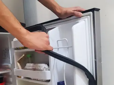 تعویض-لاستیک-دور-درب-یخچال-در-وائین