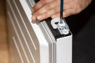 ریگلاژ-درب-یخچال-در-شهرک-وائین